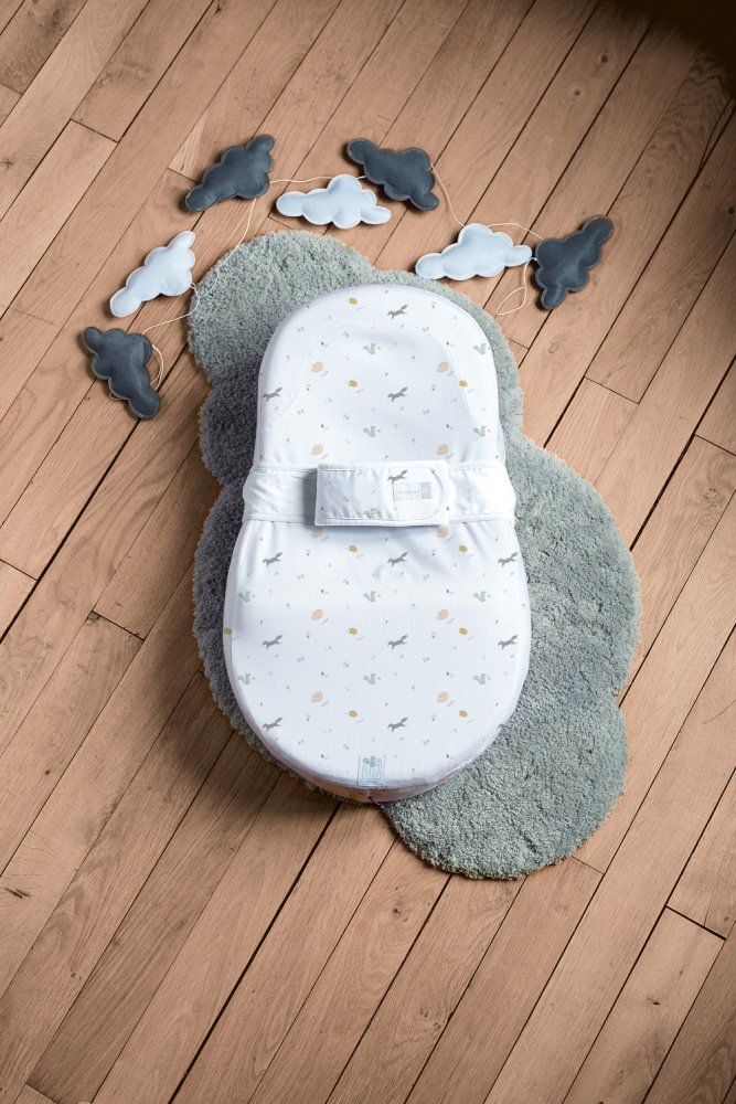 Red Castle Baby nest ergonomic Cocoonababy Happy fox