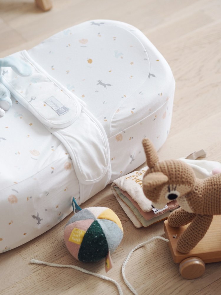 Red Castle Baby nest ergonomic Cocoonababy Happy fox