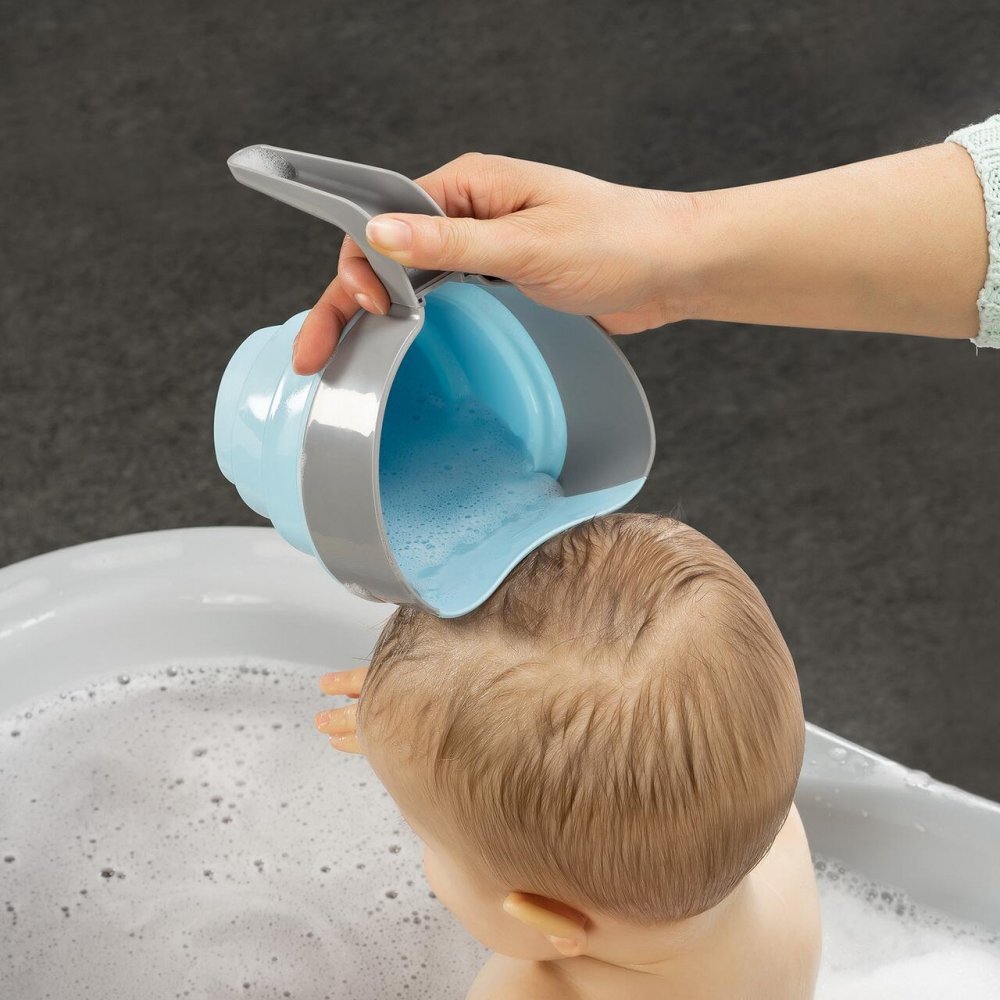 REER Cana pliabila pentru clatit si spalat parul bebelusului MyHappyBath Cup fara BPA 0+ luni