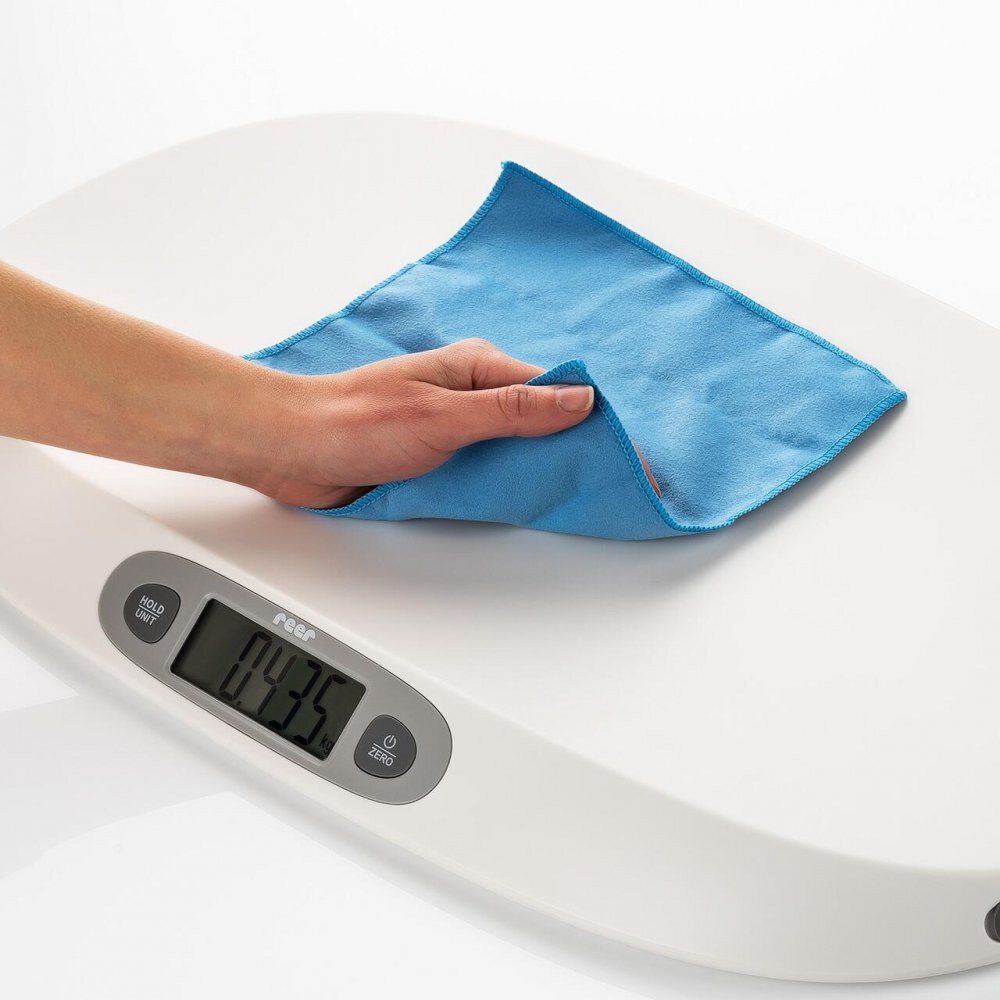 REER Cantar digital pentru bebelusi BabyCare pana la 25 kg ecran iluminat 0+ luni