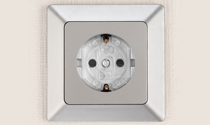 REER Set 20 protectii pentru priza Transparente 32069