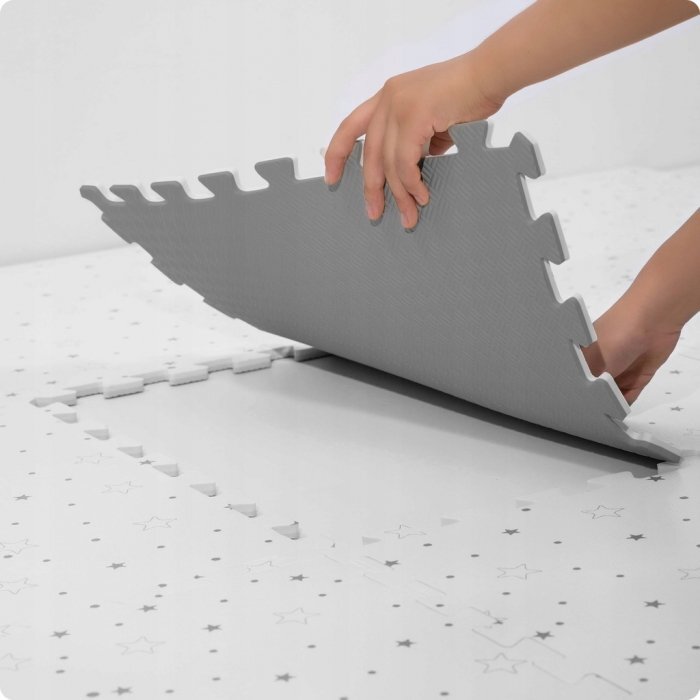 Ricokids Covoras de joaca puzzle 150x150 cm Stelute Gri 9 pieserealizat din spuma EVA inodoraantiderapantrezistent la apausor de curatatconfiguratii multipleutilizare camera copiicresegradinite