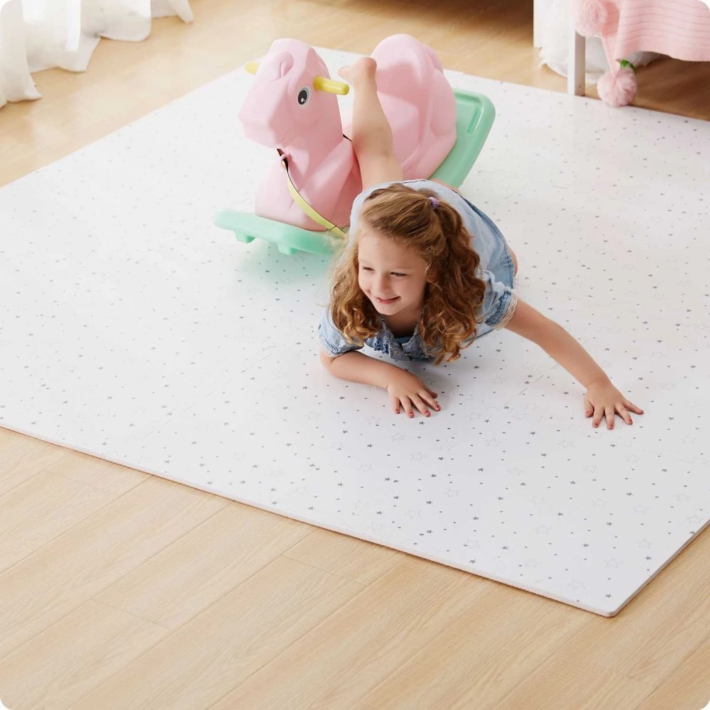 Ricokids Covoras de joaca puzzle 150x150 cm Stelute Gri 9 pieserealizat din spuma EVA inodoraantiderapantrezistent la apausor de curatatconfiguratii multipleutilizare camera copiicresegradinite
