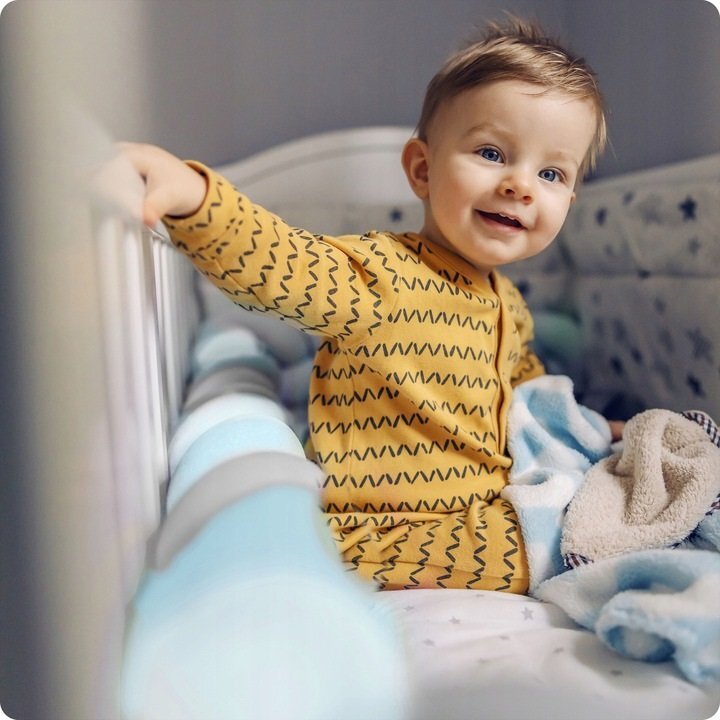 Ricokids Protectie laterala impletita pentru patut cu umplutura antialergica 2metri din plus AlbastruGri