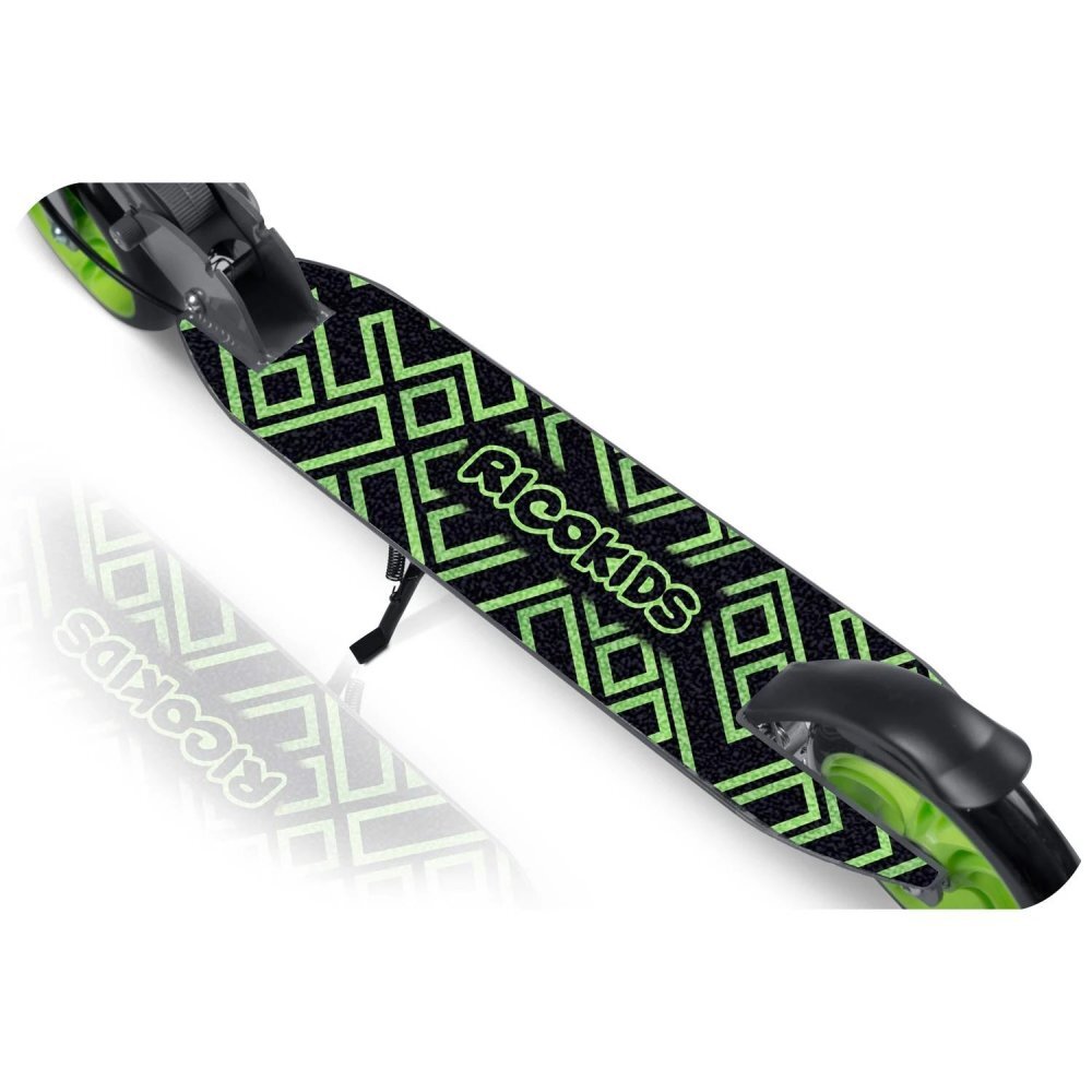 Ricokids Trotineta pentru copii Kodi NegruVerde pliabila inaltime ghidon reglabila platforma antiderapanta roti din PU rezistente rulmenti ABEC-7 2 frane de mana si picior manere ergonomice pliabile si cric