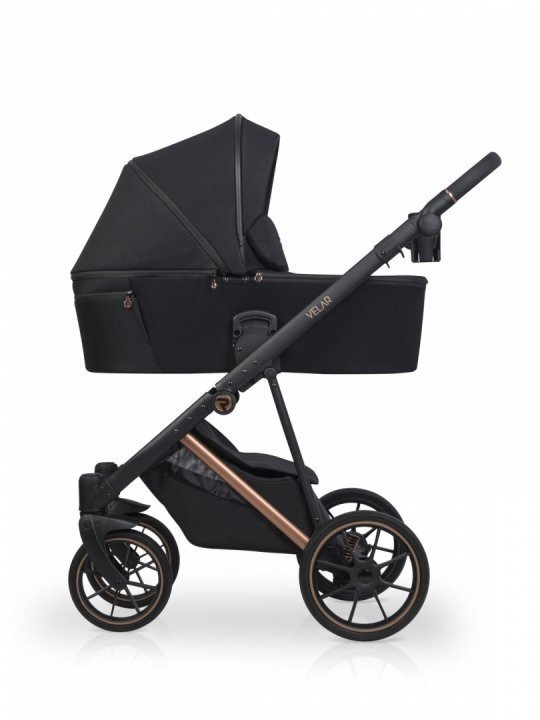 Riko Carucior pentru copii Velar Magma Premium Line 3 in 1 omologat i-Size R129 cu suspensii maner reglabil pe inaltime cu scoica auto Geanta si accesorii incluse pana la 22 kg Negru