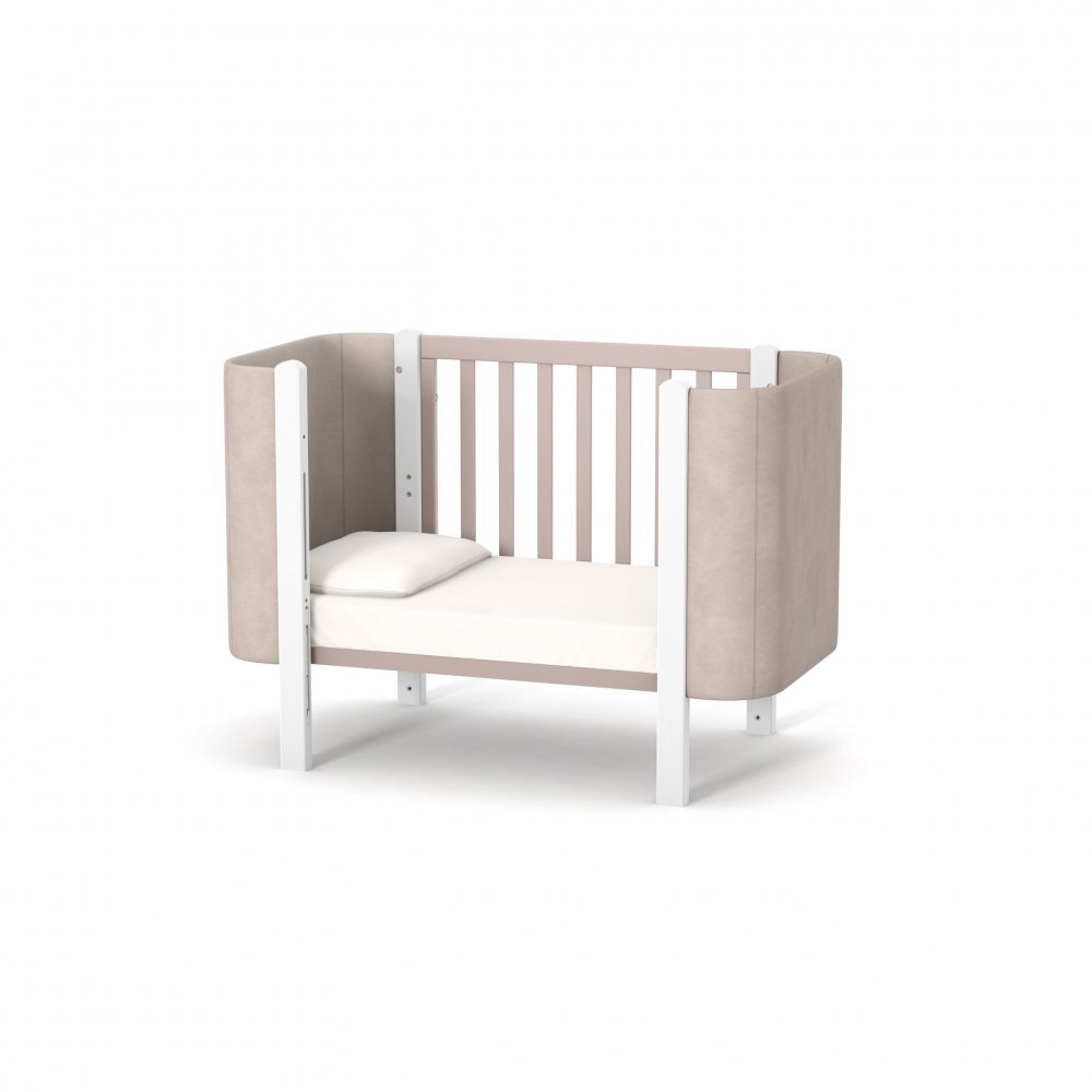 RKids Patut pentru copii 120 x 60 cm din lemn de fag 0-4 ani Monaco Velour Cappuccino cu inaltimea saltelei reglabila si laterala detasabila