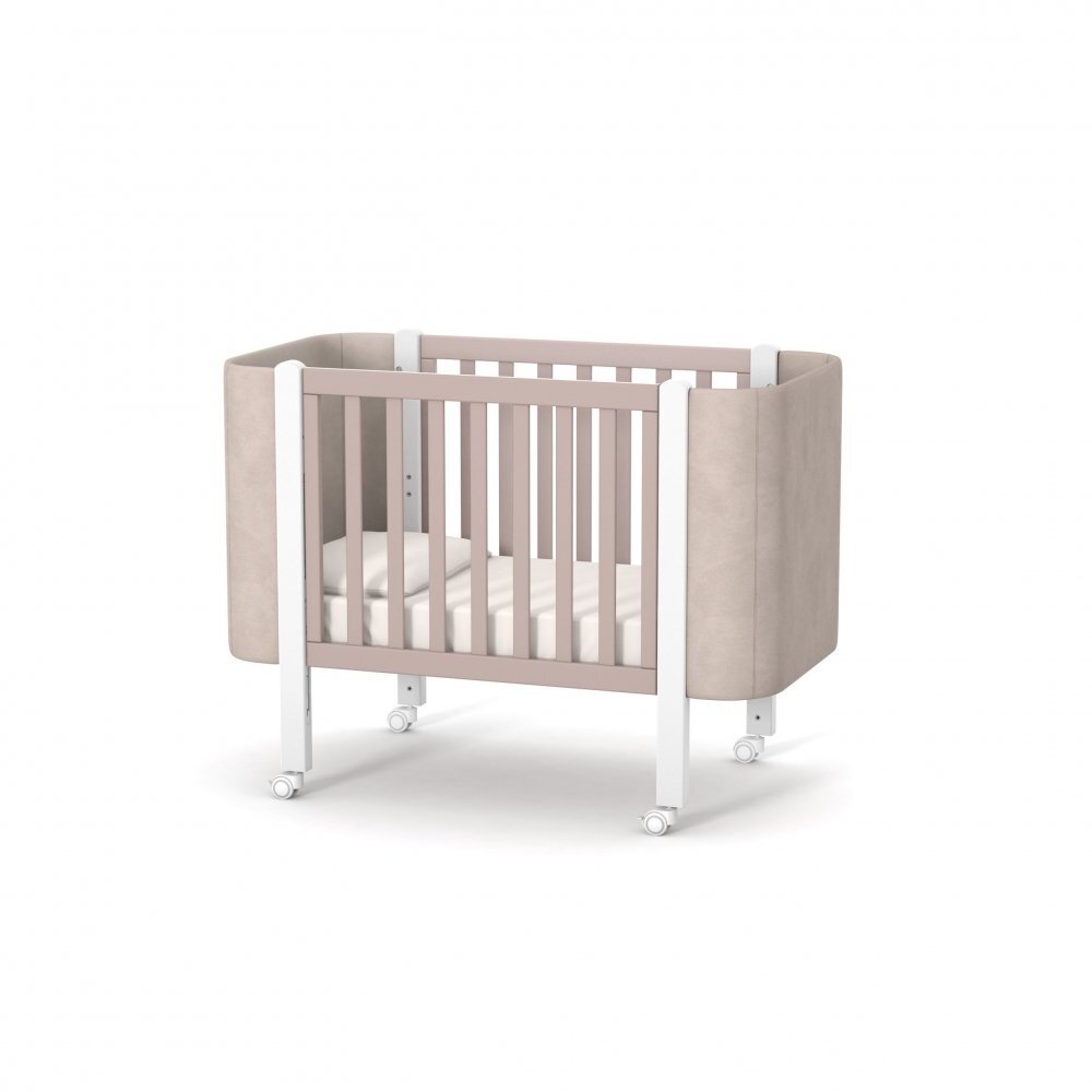 RKids Patut pentru copii 120 x 60 cm din lemn de fag 0-4 ani Monaco Velour Cappuccino cu inaltimea saltelei reglabila si laterala detasabila