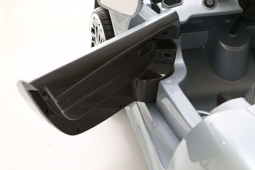 ROLLPLAY Masina electrica copii Porche 918 Spyder 12V 35W cu telecomanda scaun piele deschidere usi si oglinzi