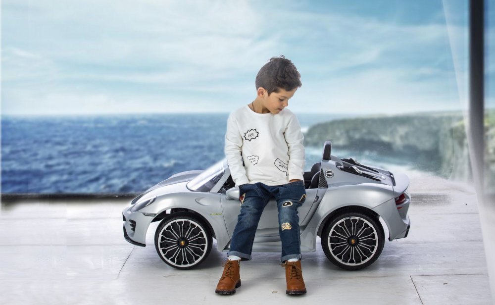 ROLLPLAY Masina electrica copii Porche 918 Spyder 12V 35W cu telecomanda scaun piele deschidere usi si oglinzi