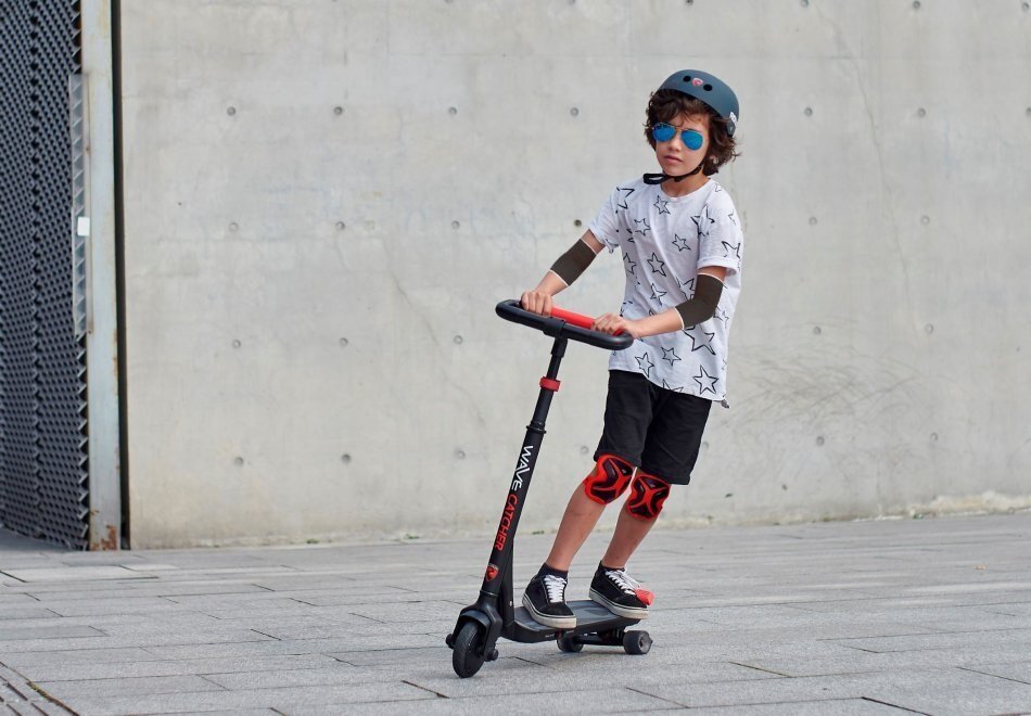 ROLLPLAY Trotineta electrica Wave Catcher baterie 24V viteza maxima 16 kmh motor 24V ghidon reglabil greutate admisa 65 kg