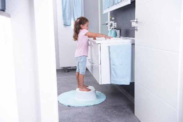 Rotho-Baby Design Treapta ajutor lavoar Top Yellow delight Rotho