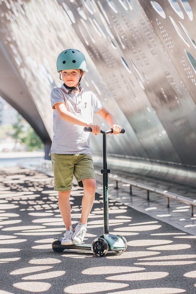 SCOOT AND RIDE Trotineta copii pliabila reglabila roti luminoase Highwaykick 5 Led Forest 5 ani + pana la 80 kg Scoot Ride