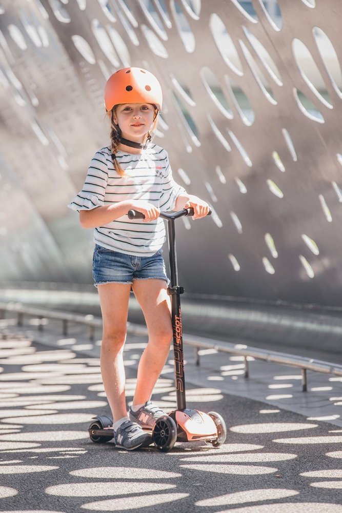 SCOOT AND RIDE Trotineta copii pliabila reglabila roti luminoase Highwaykick 5 Led Peach 5 ani + pana la 80 kg Scoot Ride