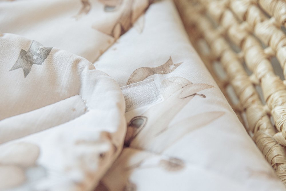 Sensillo Paturica de infasat bebelusi Teddy Beige 75x75 cm din bumbacinchidere velcromultifunctionala
