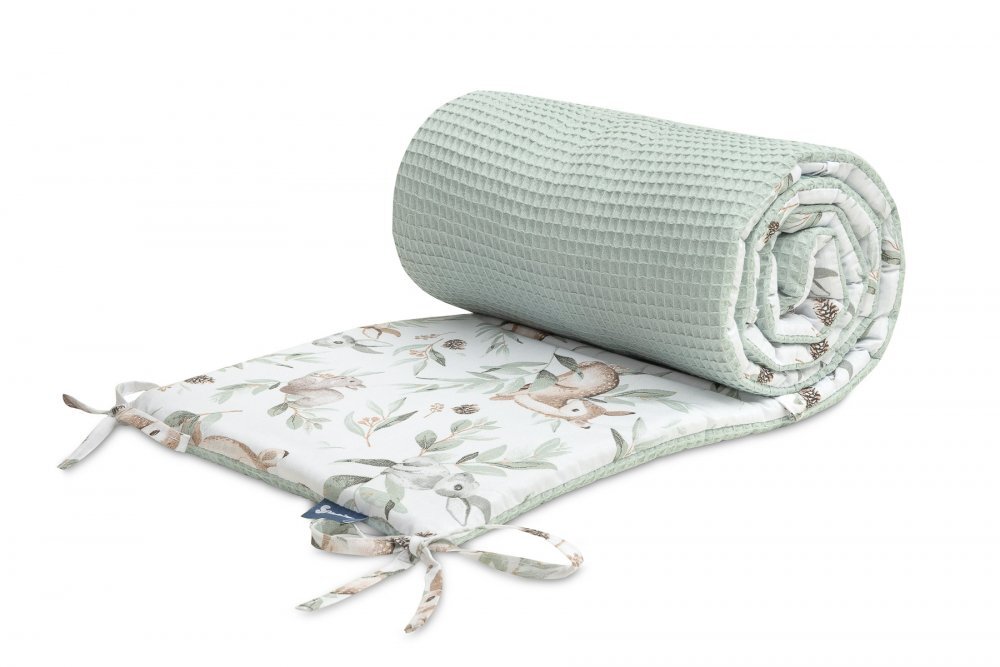 Sensillo Protectie laterala patut Waffle Deers Mint 180x30 cm suprafata din bumbac 100cu doua feteumplutura antialergicaprindere cu panglici