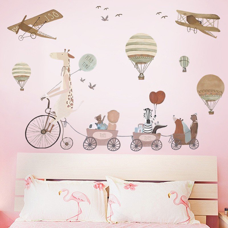 Sipo Sticker decorativ pentru copii autoadeziv Girafa si prietenii 72x111 cm
