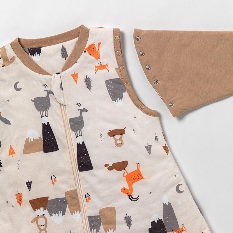 Slumbersac Sac de dormit cu picioruse si maneca lunga detasabila Mountain Animals 90 cm + manseta 2.5 Tog