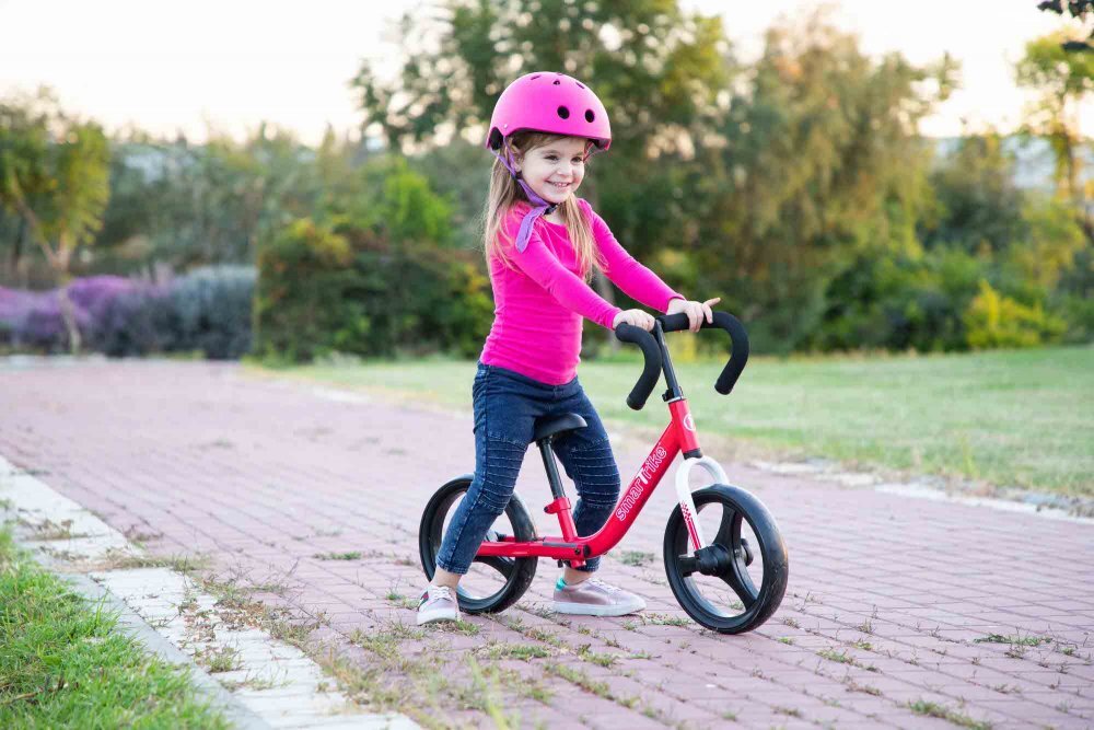 SMART TRIKE Bicicleta copii fara pedale Balance Bike Folding SmarTrike Red pliabila de la 2 ani roti din cauciuc EVA scaun si ghidon ajustabile pe inaltime manere din material moale