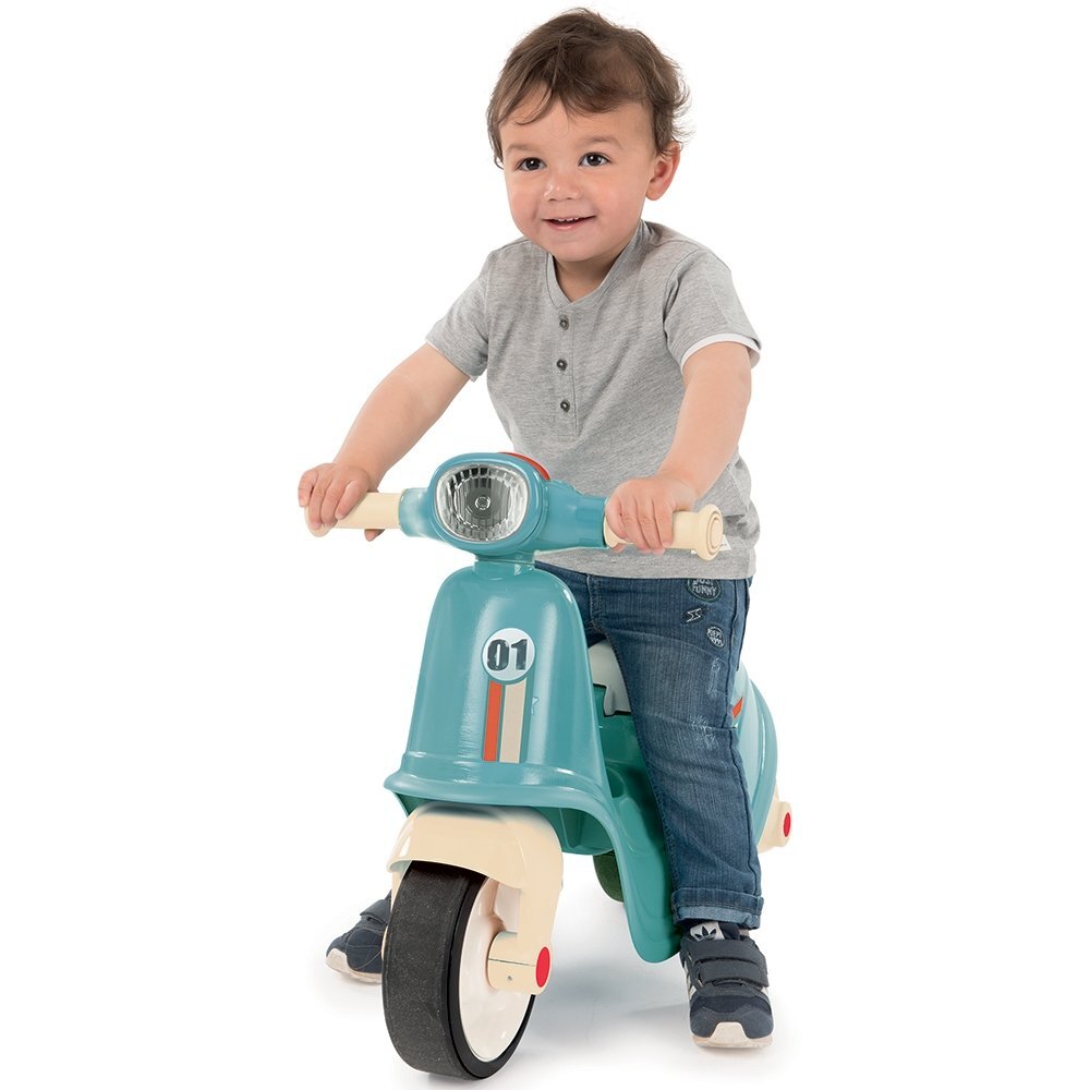 SMOBY Scuter pentru copii fara pedale Scooter Ride-On albastru dotat cu cheie ce imita pornirea reala a scuterului recomandat copiilor incepand de la 15 ani spatiu de depozitare sub sezut