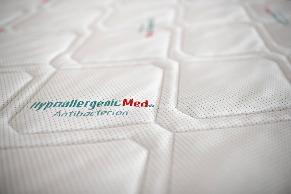 Somnart Husa pentru saltea Hypoallergenicmed antibacteria 160x200x18 cm detasabila cu fermoar