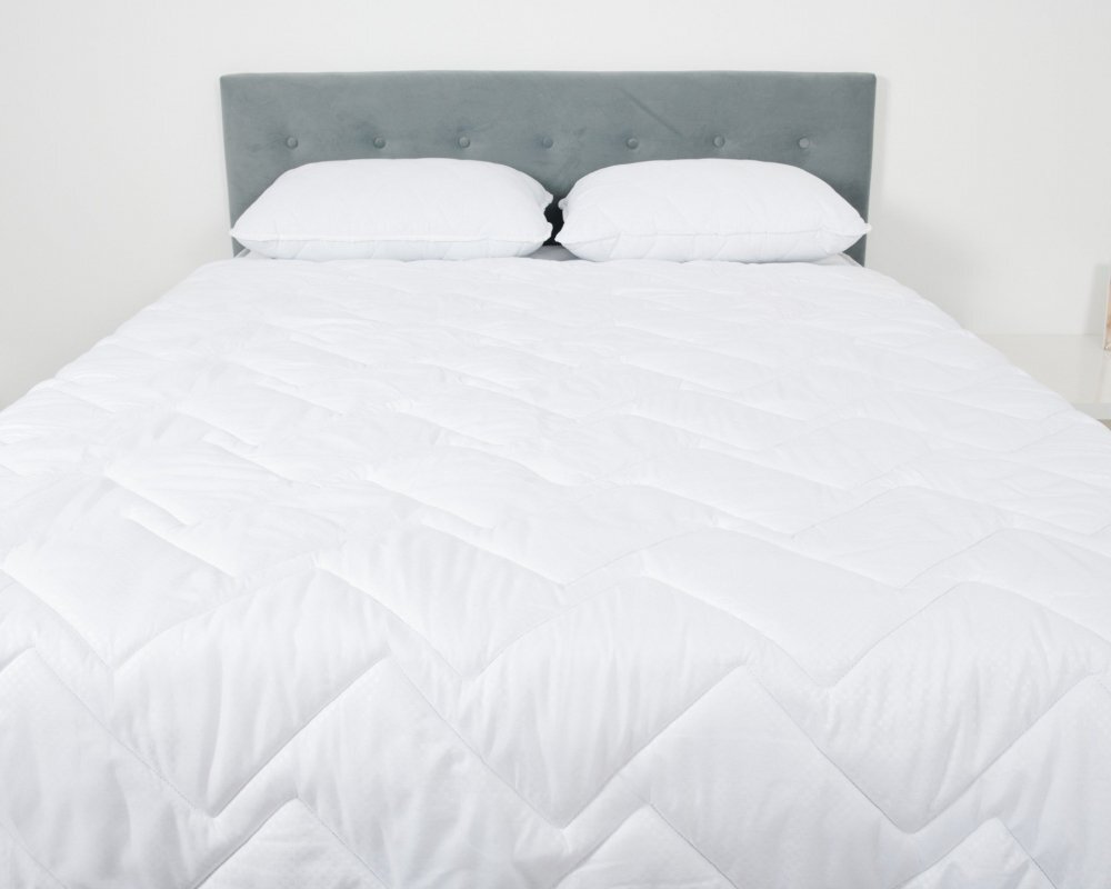 Somnart Pilota antiacarieni Somnomed din microfibra alba cu umplutura de primavara toamna 180 x 200 cm 200 gsm