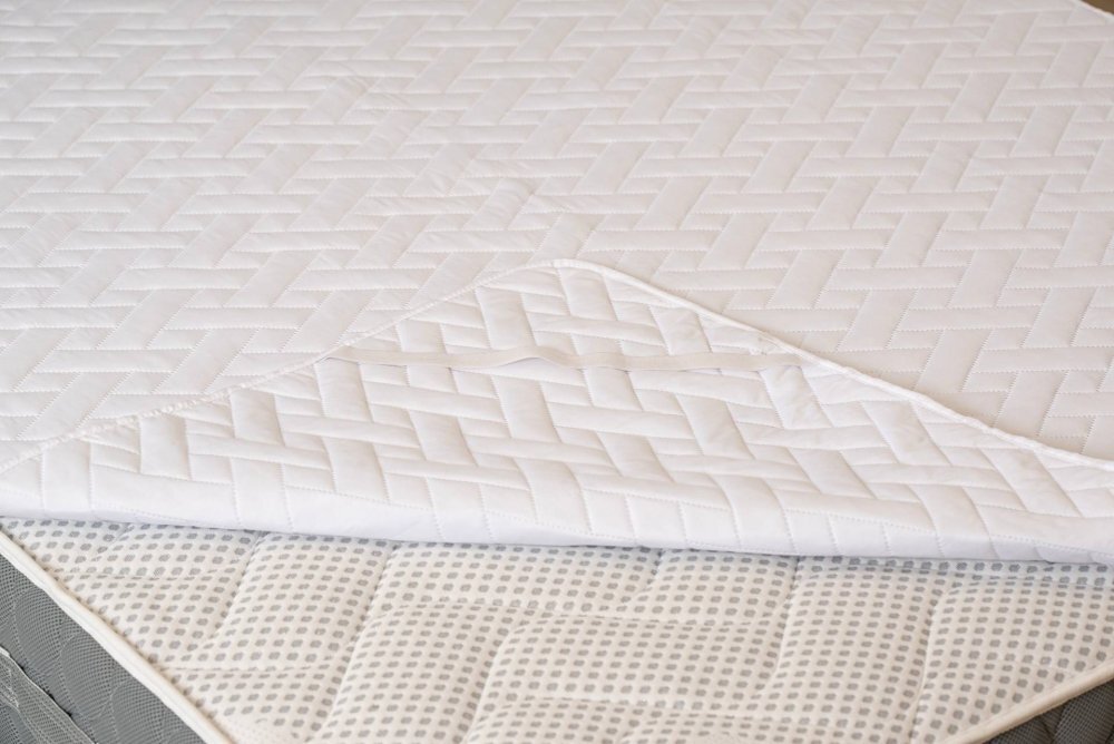Somnart Protectie pentru saltea HypoallergenicMed matlasata din microfibra lavabila 80 x 200 cm