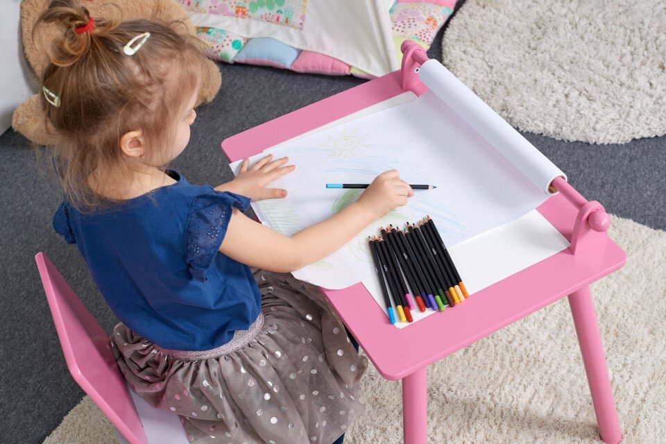 Suporto Birou cu scaunel pentru copii roz cu tabla compatibila cu piese Lego din MDF blat reversibil