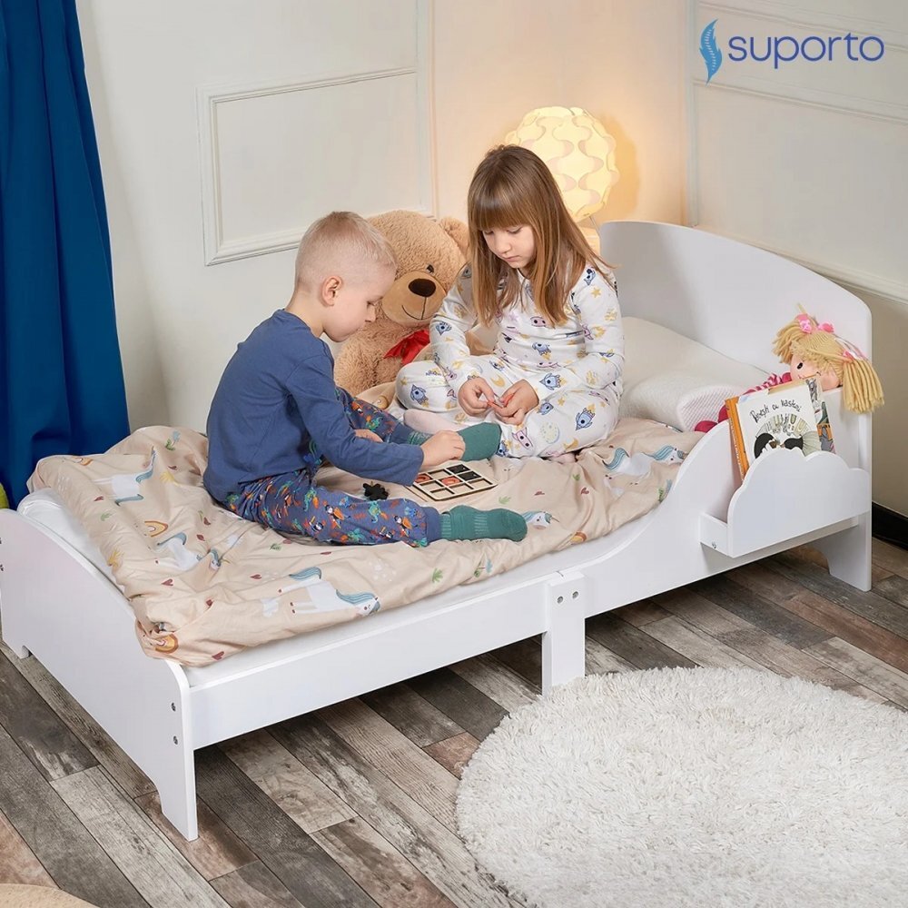 Suporto Pat copii cu protectie laterala si raft depozitare carti si jucarii model Norisor 3-8 ani din lemn MDF alb