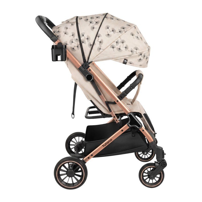Tulano Carucior sport copii Lagos 35 Beige Gold cu pliere compacta tip troller husa picioare impermeabila si suport pahar incluse roti pivotante cu suspensii integrate parasolar XXL greutate admisa 15 kg