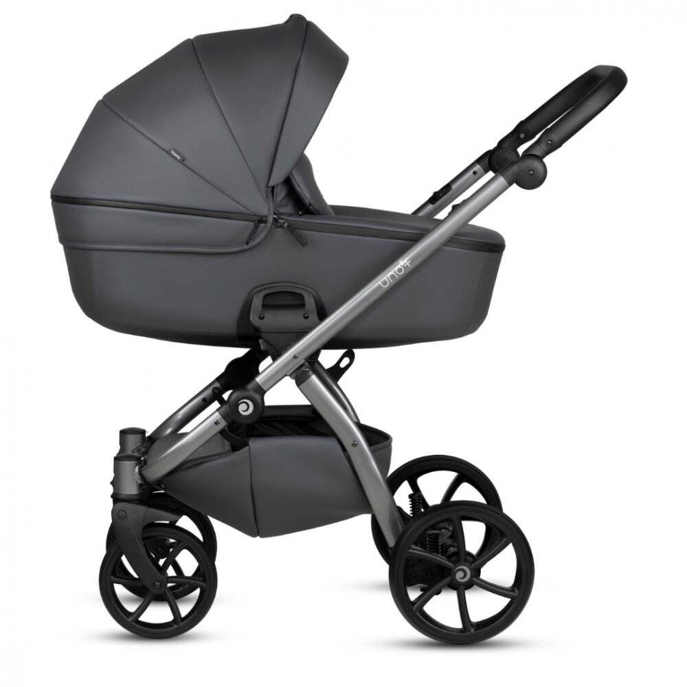 Tutis Carucior 2 in 1 Uno 5+ Licorice 166 din piele ecologica sezut reversibil spatar reglabil roti cu blocare bara detasabila accesorii incluse