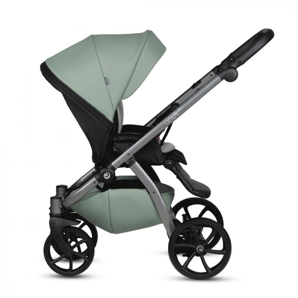 Tutis Carucior 2 in 1 Uno 5+ Sage 039 din piele ecologica sezut reversibil spatar reglabil roti cu blocare bara detasabila accesorii incluse