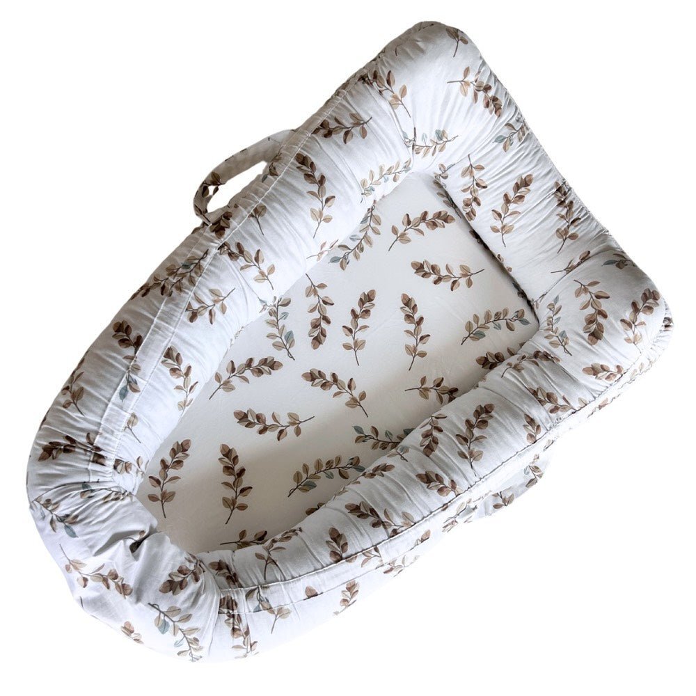 TWINDECO Baby Nest cu manere din bumbac organic Alb cu frunze maro