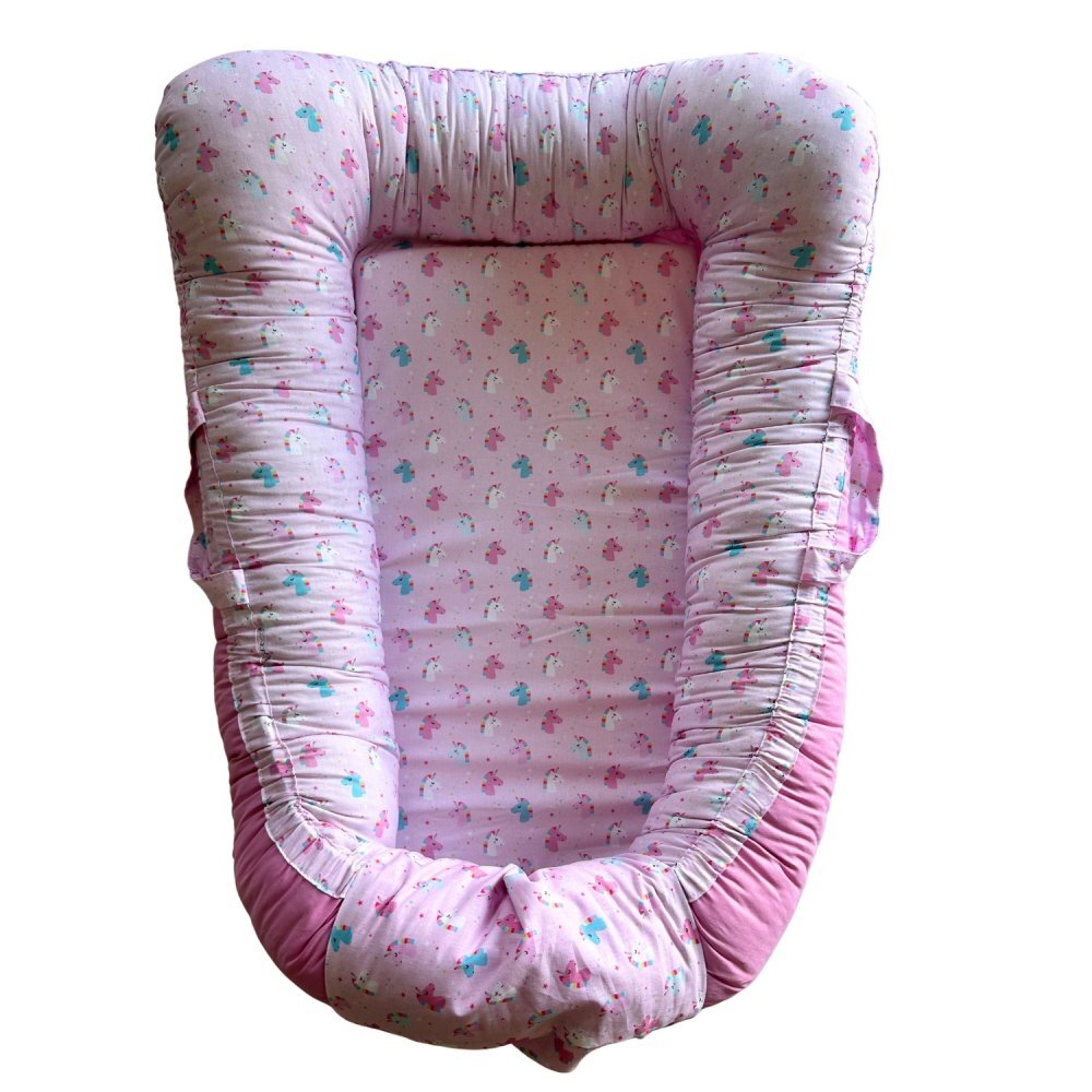 TWINDECO Baby Nest din bumbac organic cu doua fete si manere Roz cu unicorni