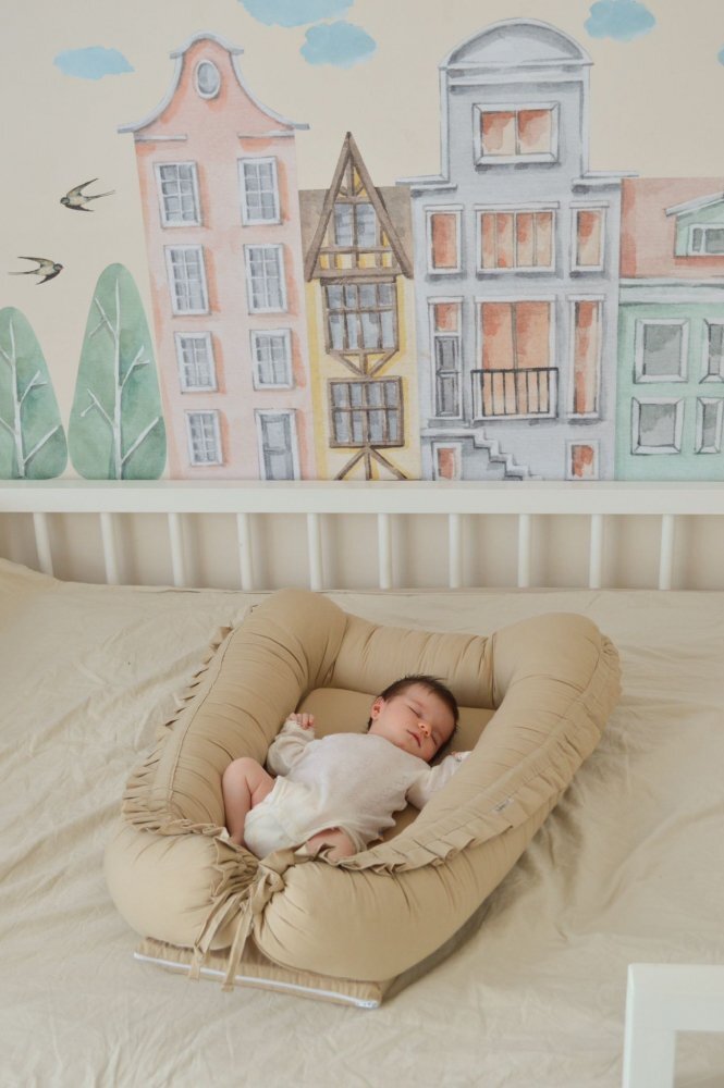 TWINDECO Baby Nest din bumbac organic cu volanase Bej