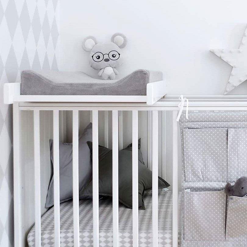 Woodies Safe Dreams Masa de infasat din lemn atasabila la patut bebe alb 86 x 51 x 7 cm
