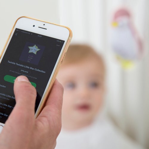 Zazu Kids Jucarie muzicala si lampa de veghe Zoe roz