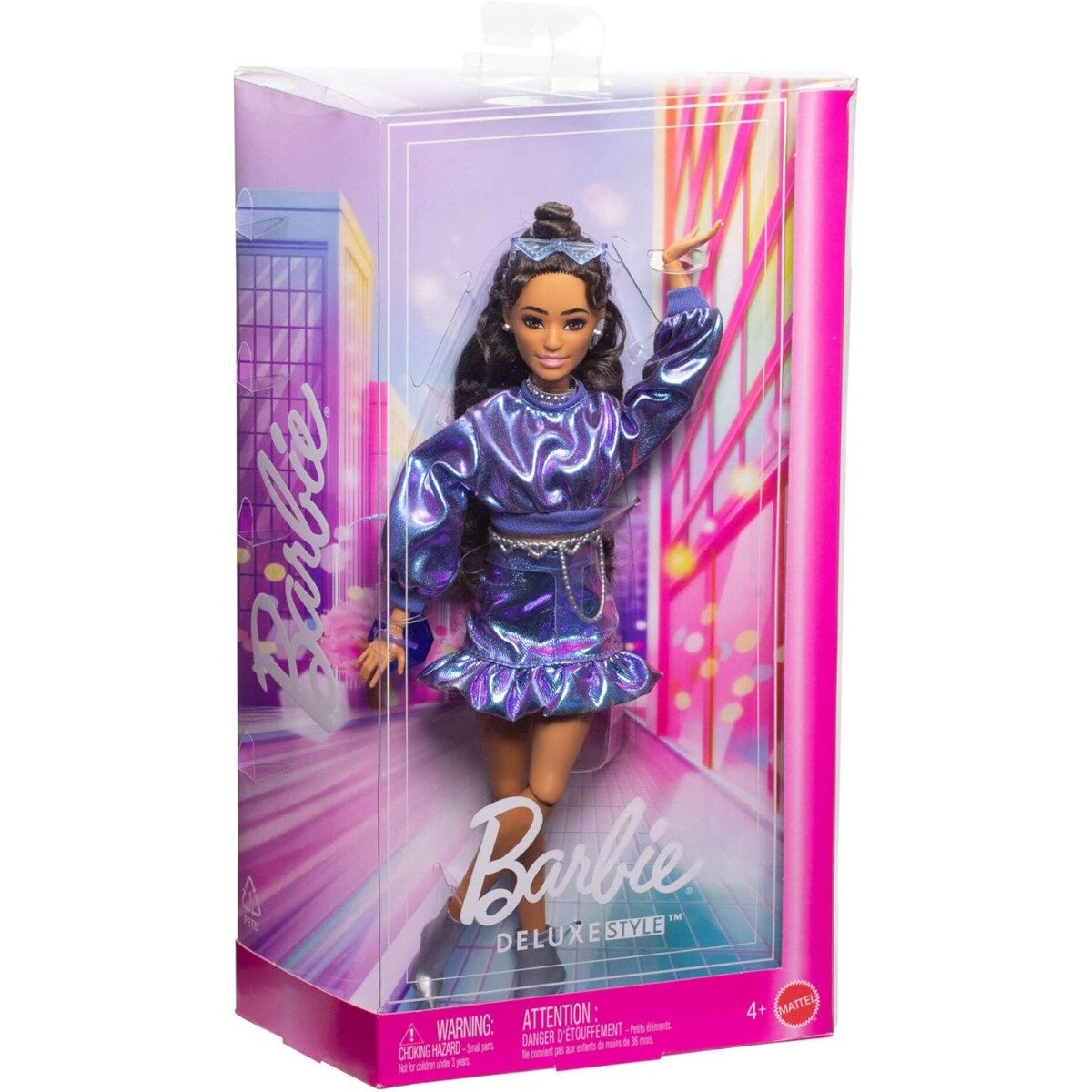 Barbie Papusa in tinuta albastra Deluxe Style JFP42