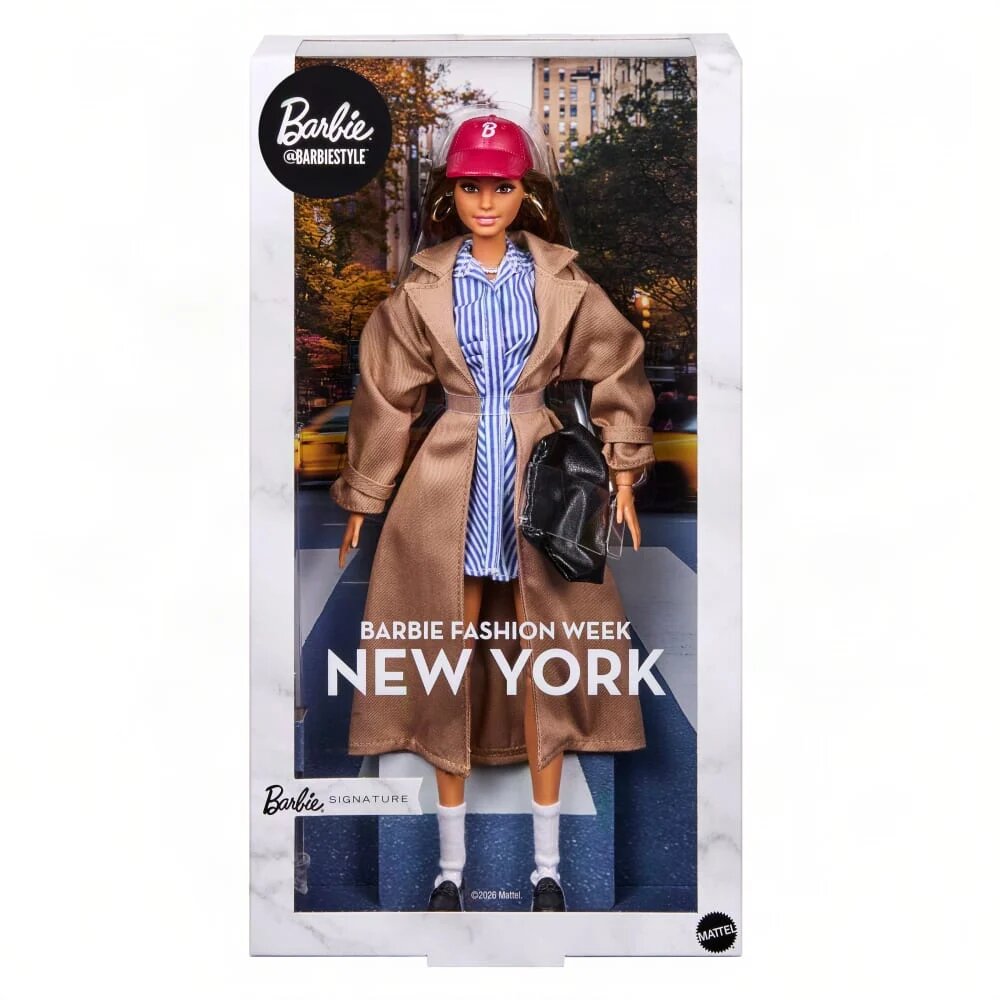 Barbie Papusa Signature style Fashion Week New York JJX32